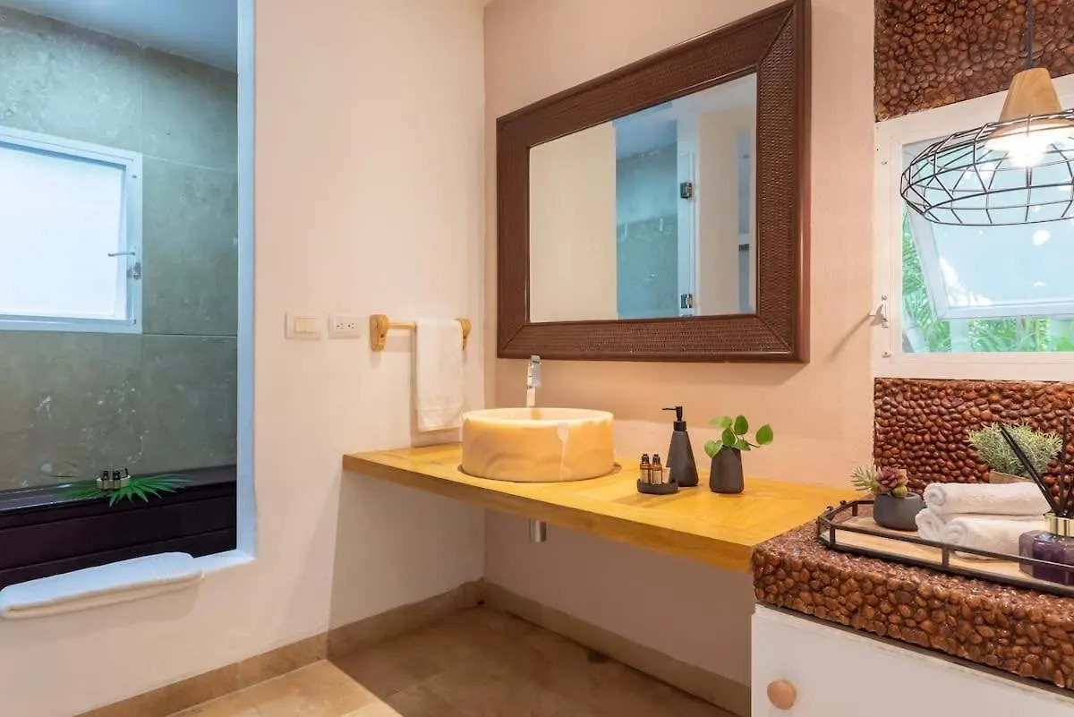 Tropical Oasis With Cenote & Pool Walk To Beach Playa del Carmen Holiday home